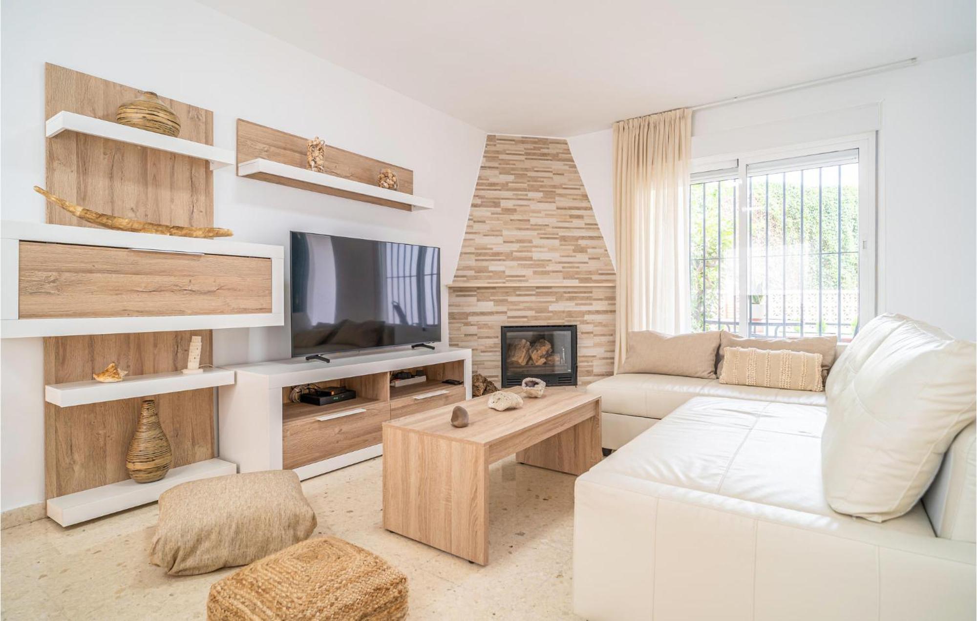 Nice Home In Velez-Malaga With Wifi Exterior photo