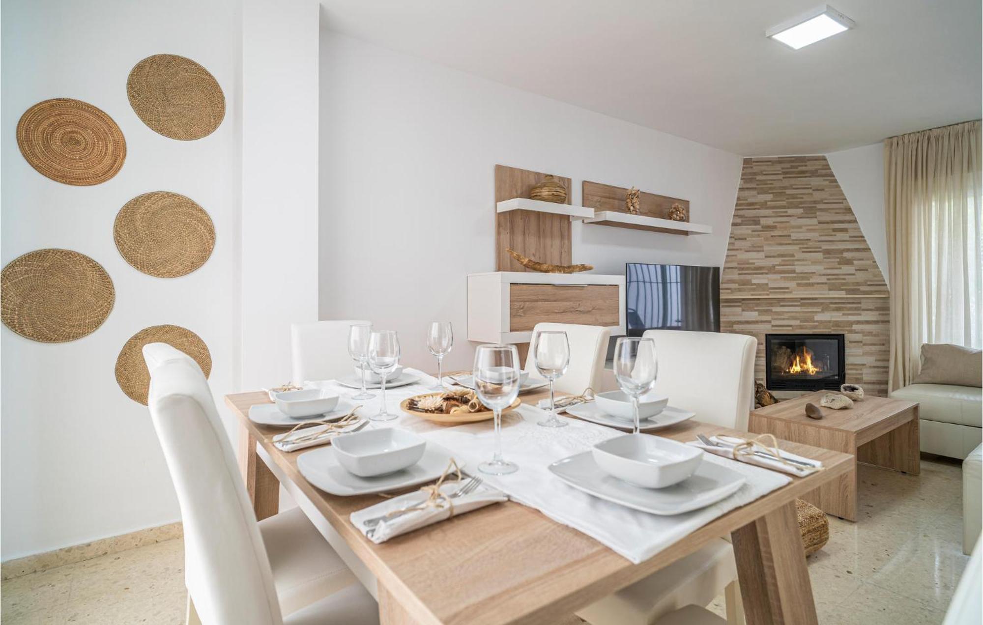 Nice Home In Velez-Malaga With Wifi Exterior photo